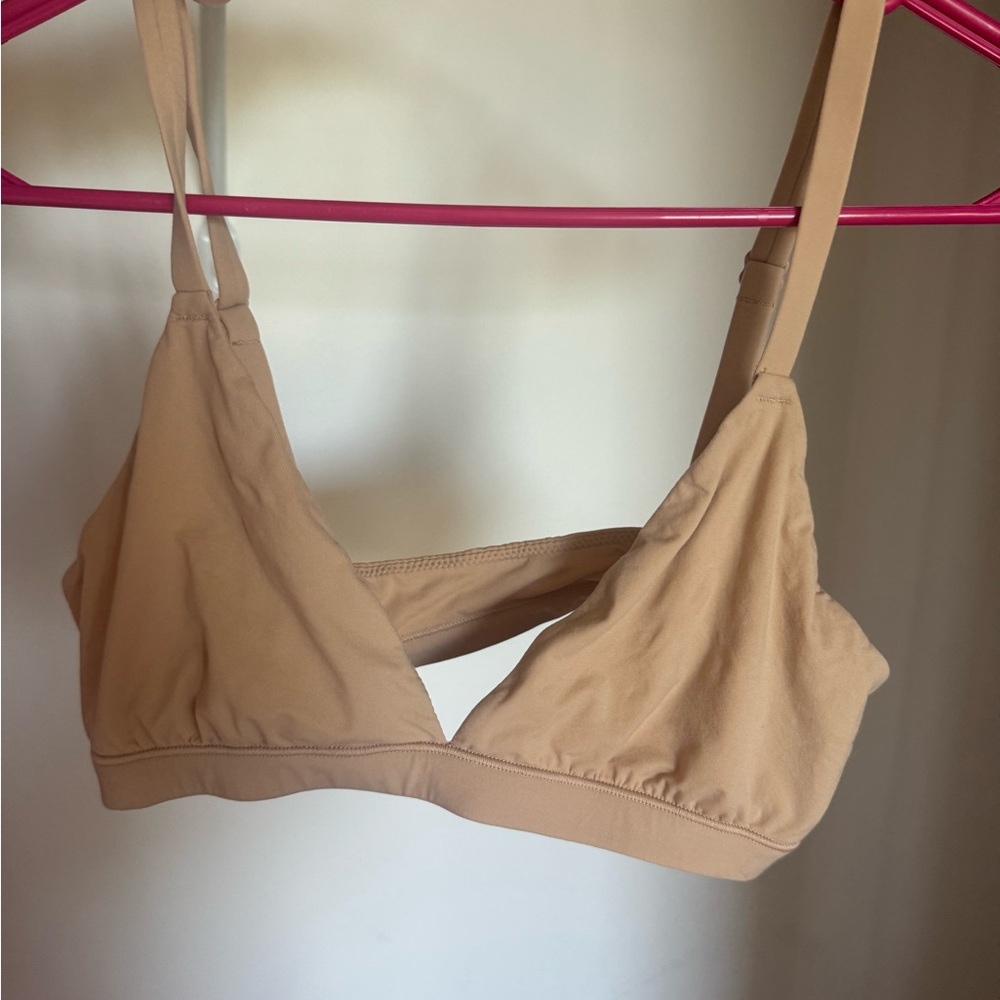 skims bralette
